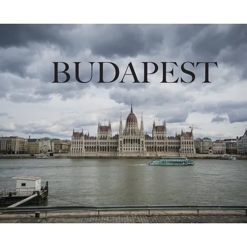 Budapest: Travel Book on Budapest